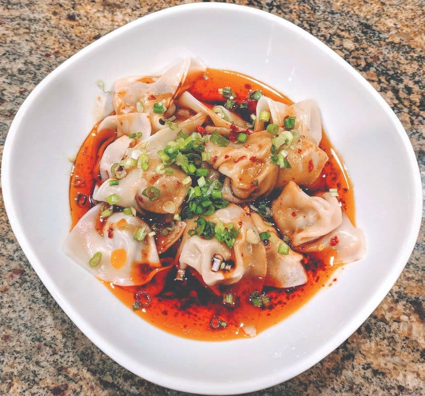 Wontons in Chili Oil Sauce