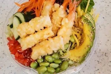 Poké bol aux crevettes tempura