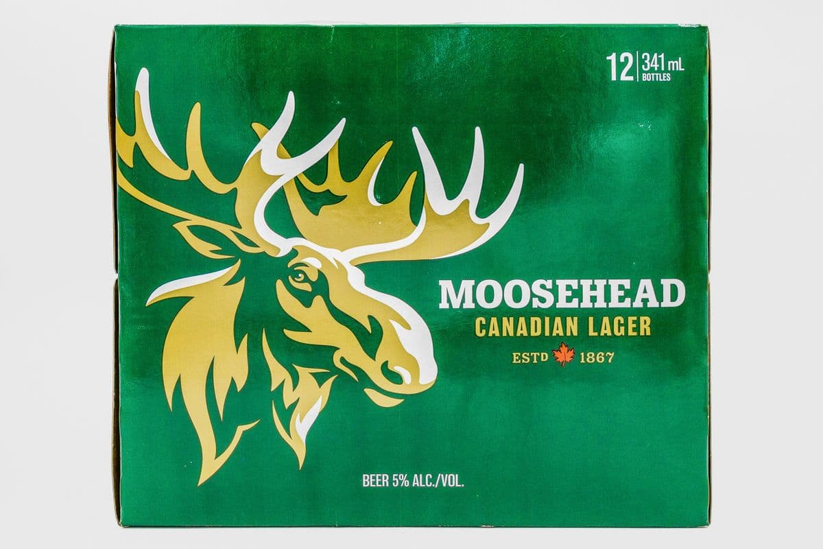 Moosehead Lager (12 Bottles) (1 x 341 ml)