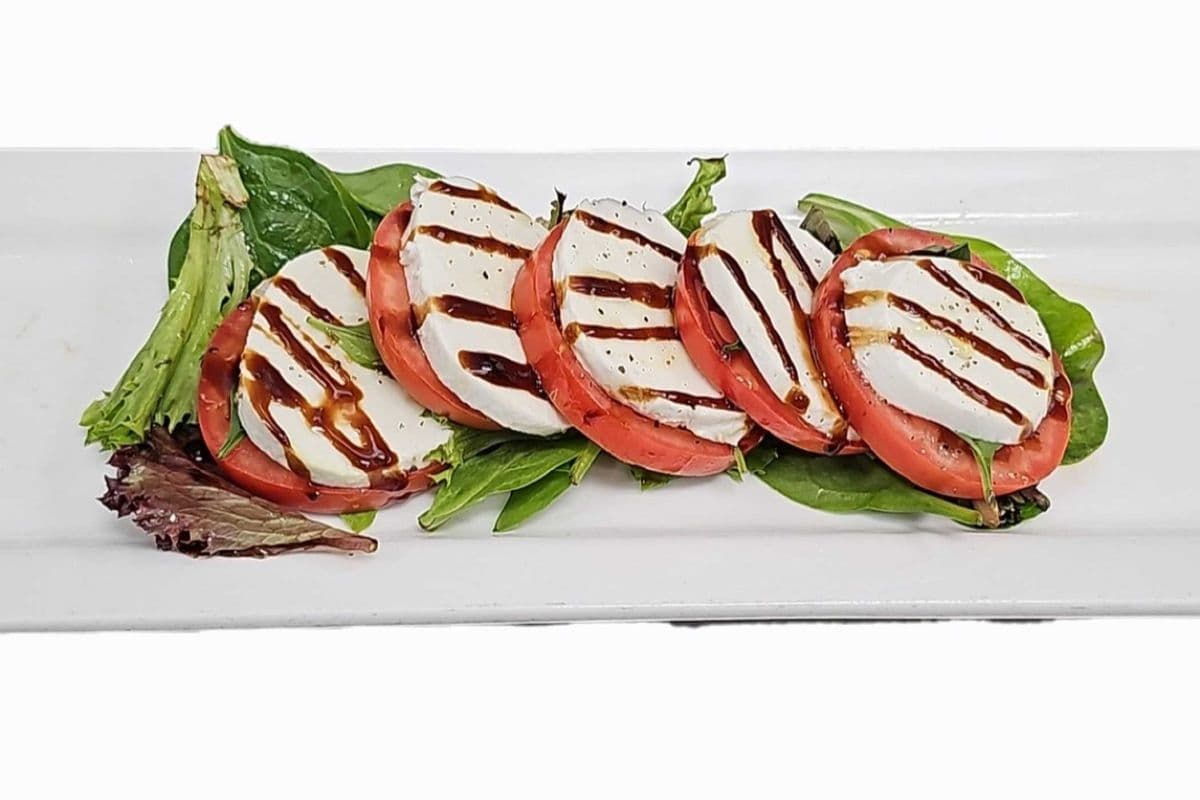 CAPRESE SALAD / INSALATA CAPRESE