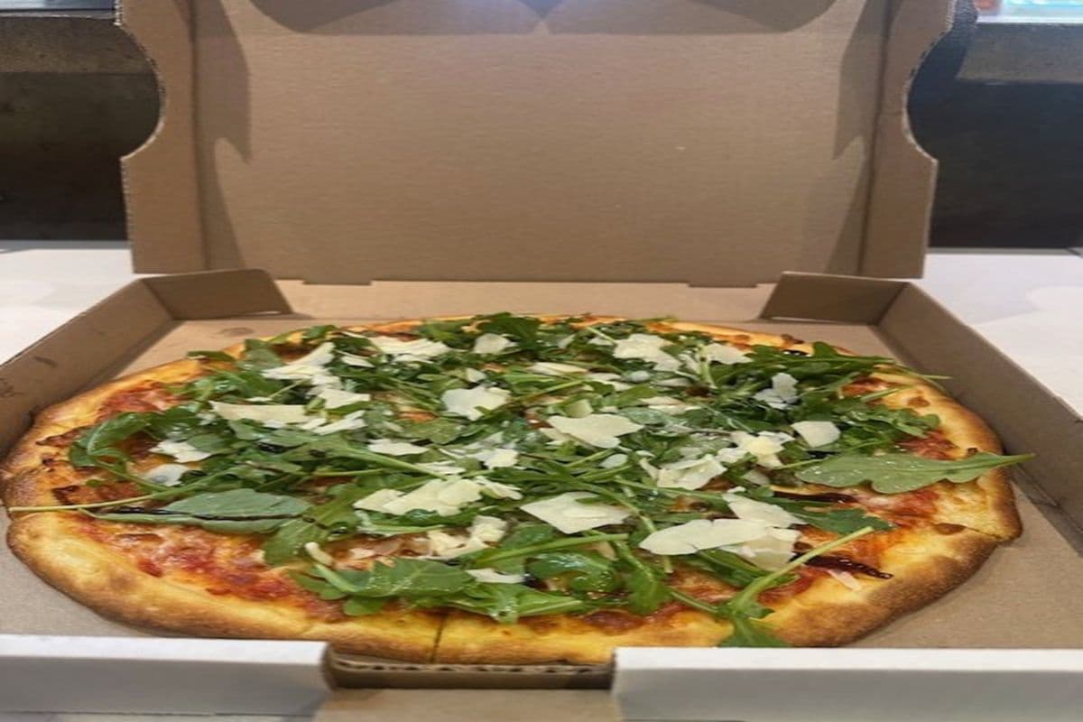 Pizza Prosciutto / Arugula