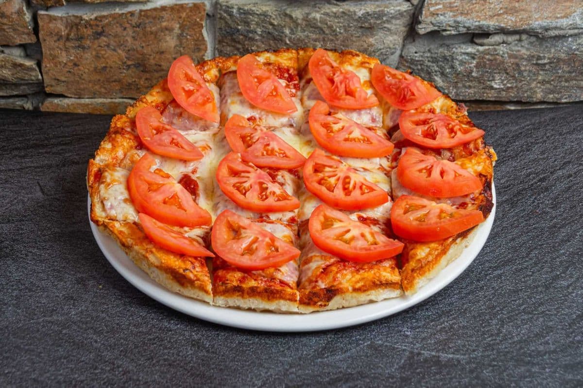 #23 12" Large Fresh Tomato Classic Pizza