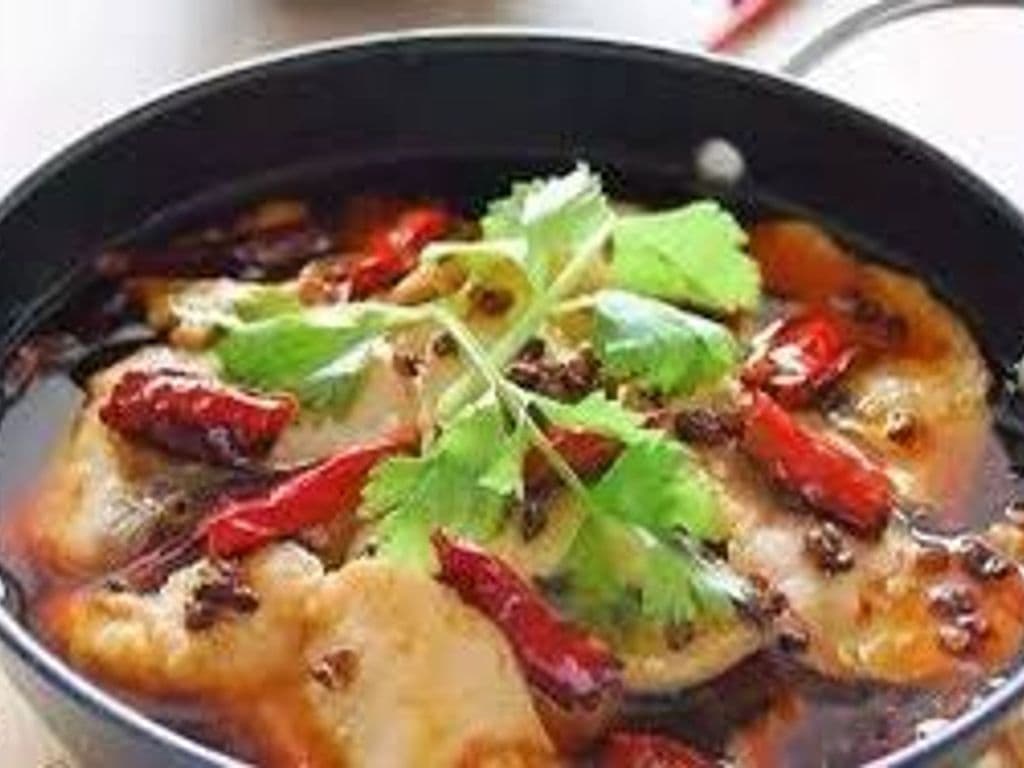 Spicy Boiled Fish with Rice 19. 香辣水煮魚飯-o-