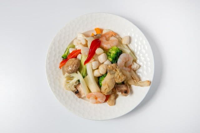 Assiette de fruits de mer orientale