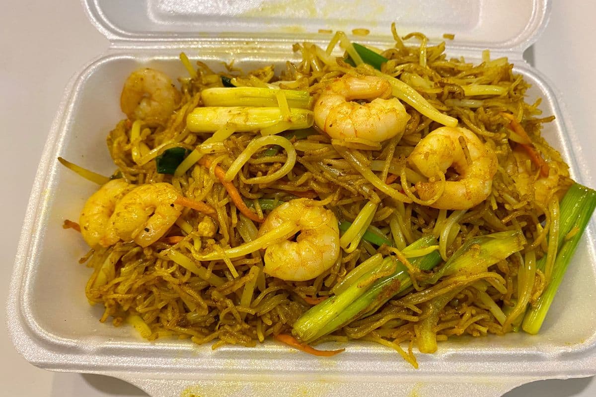 N8 Singapore Noodle (Shrimp or Chicken)