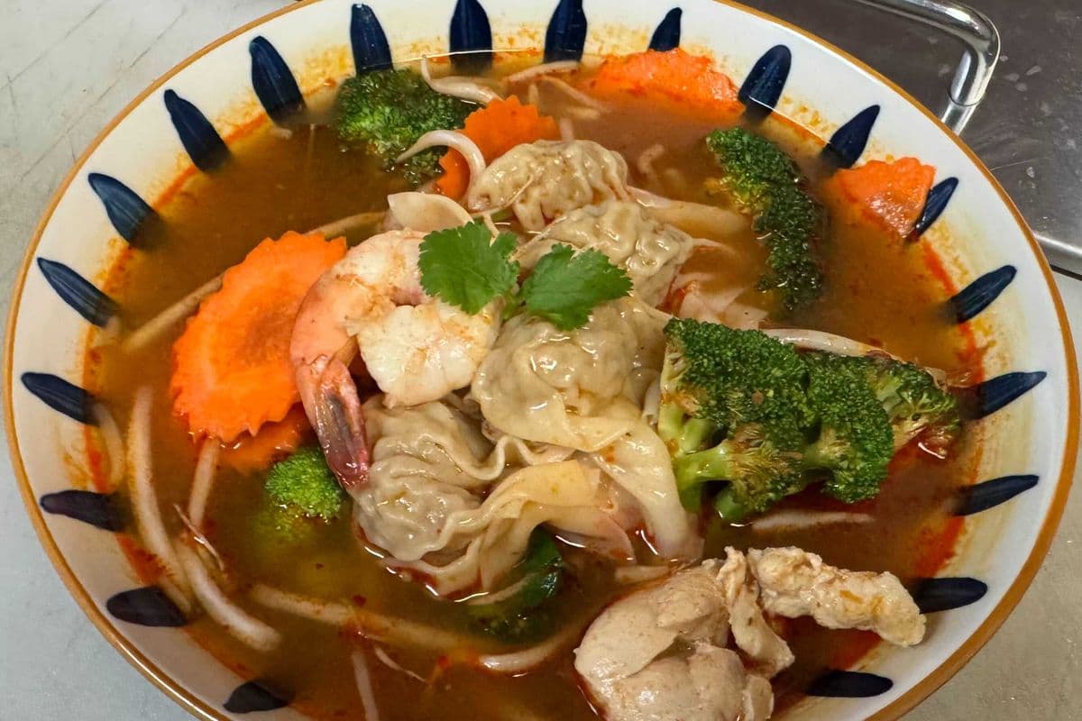 22T. Wonton x Tom Yum Soup