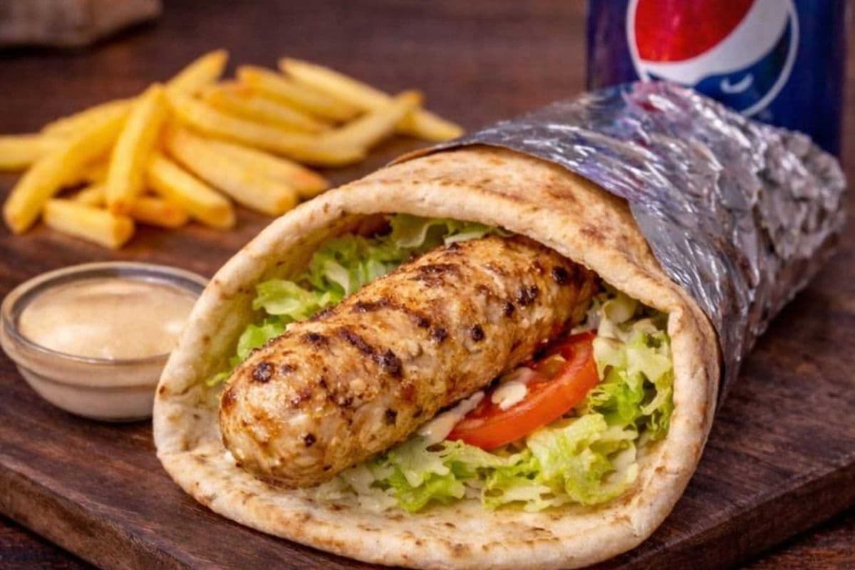 Diplo Pita Kebab de Poulet/ Chicken Kebab Roll (Trio )🌶️ ( Moyen / Medium)