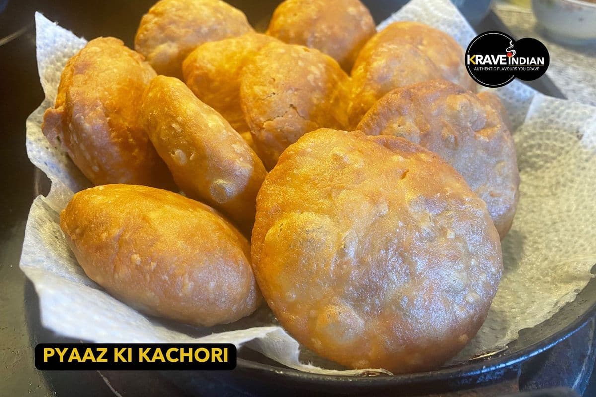 Pyaaz Ki Kachori (1 pc.)