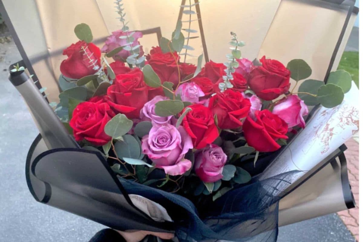 Premium Rose Mix Bouquet (Two Dozen)