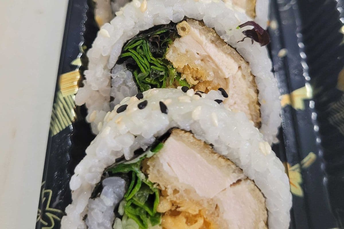 H06. Katsu Chicken Roll (5pcs)