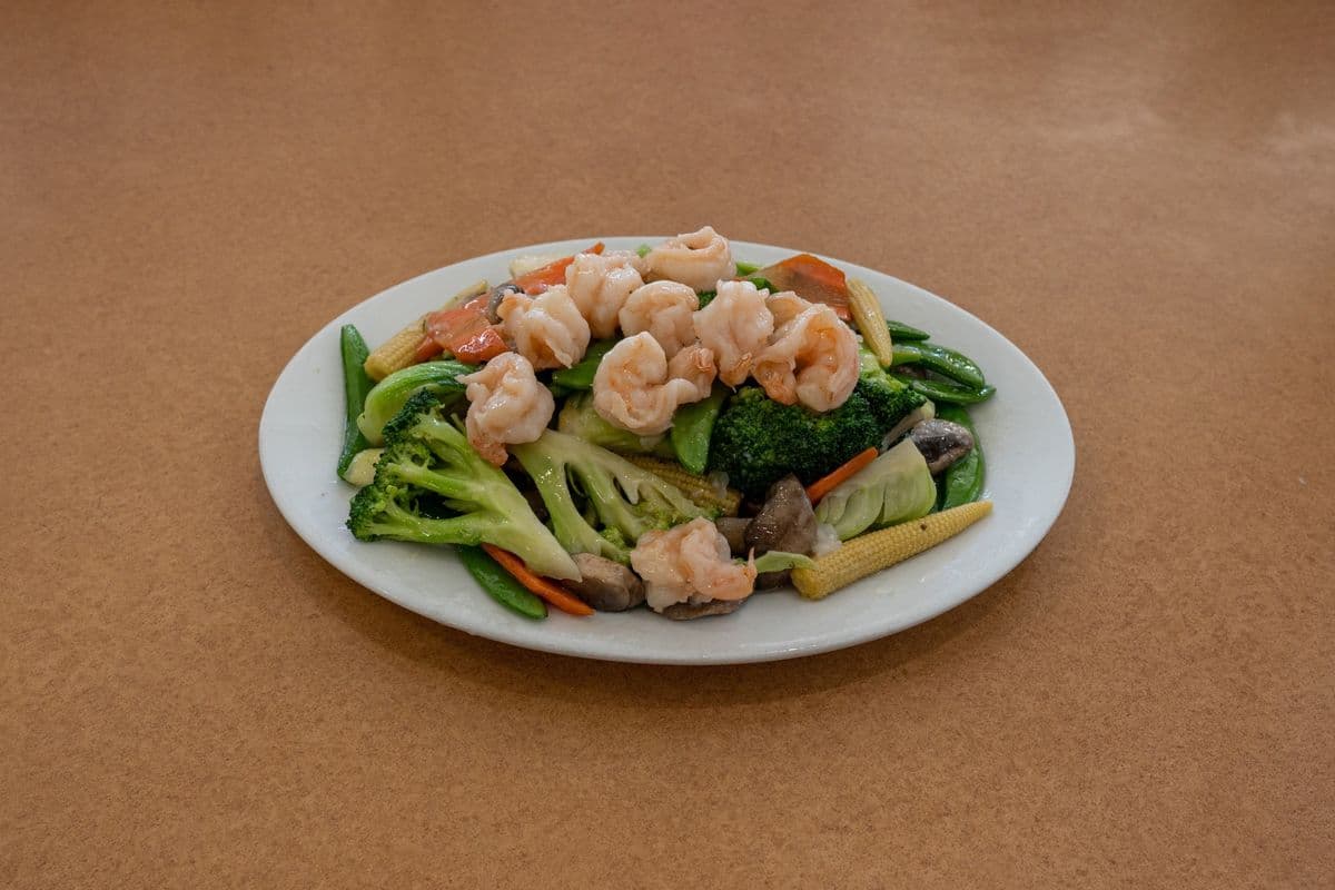 20. Prawns with Seasonal Vegetables