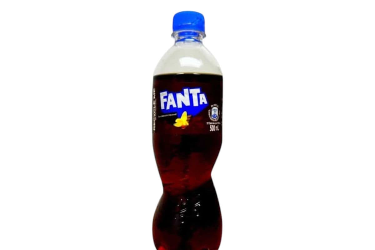 Fanta Strawberry Banana (500ml) (37 Cal)