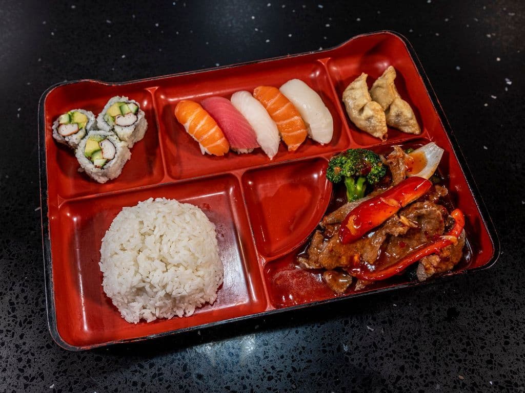 Spicy Beef Dinner Box