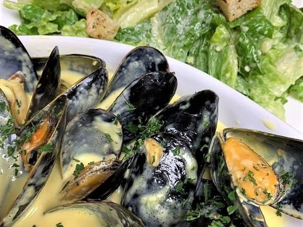 Saffron Mussel