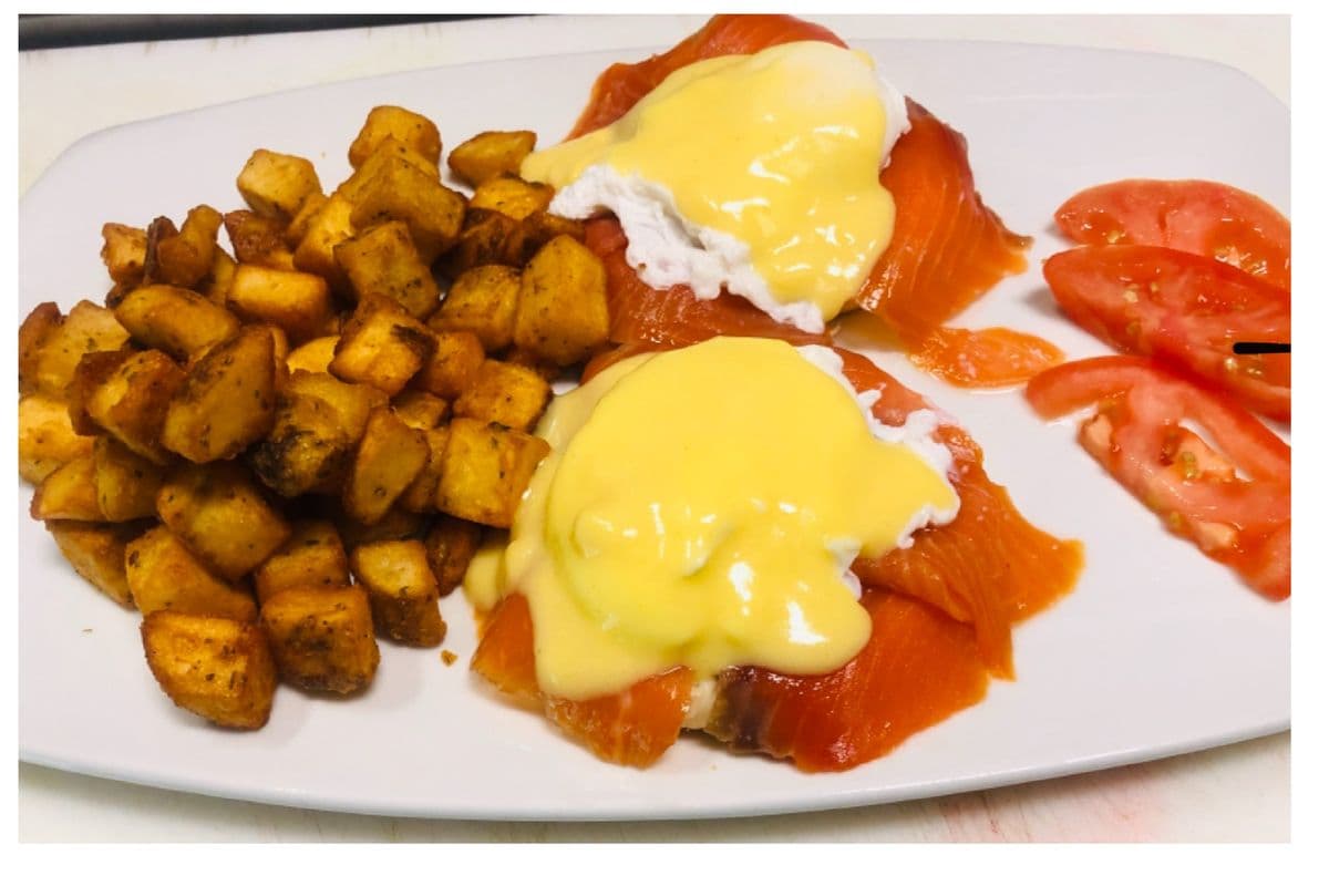 Atlantic Smoked Salmon Eggs Benedict