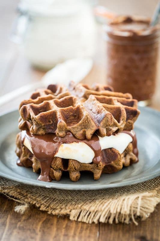 S'mores Sandwhich Waffle