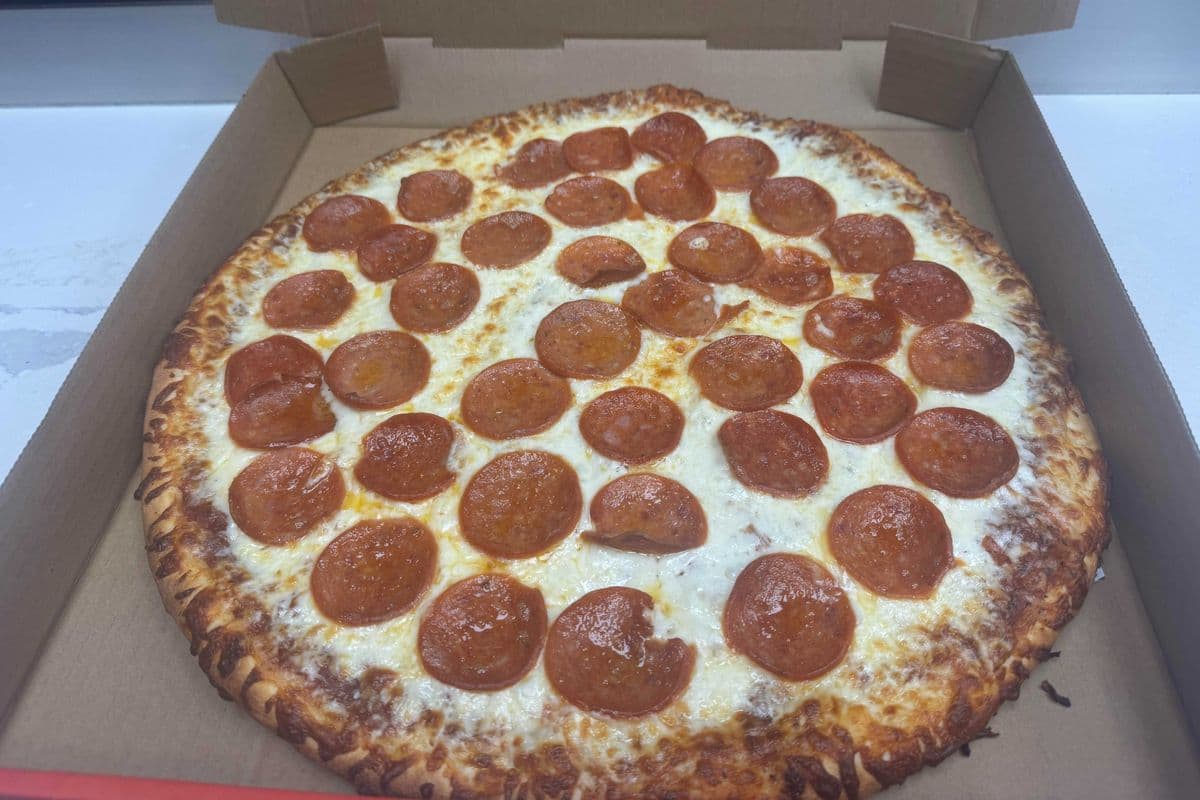 12" Medium New York Style Pizza (New)