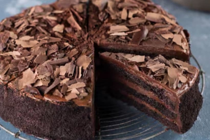 Old Fashion Chocolate Cake