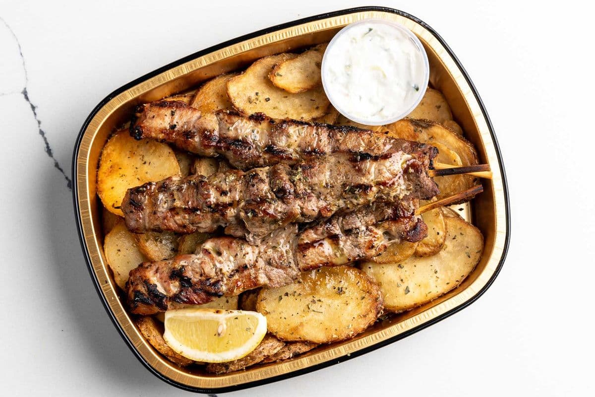 Souvlaki with Fries (3 pcs)