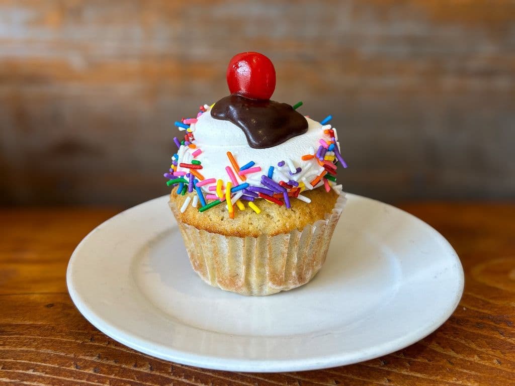 Banana Split Cupcake