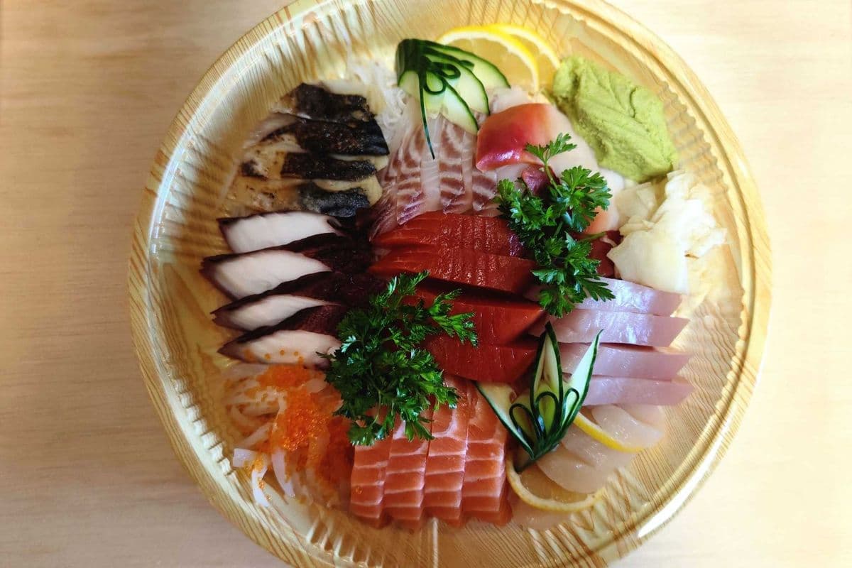 Wara Sashimi (22 pcs)