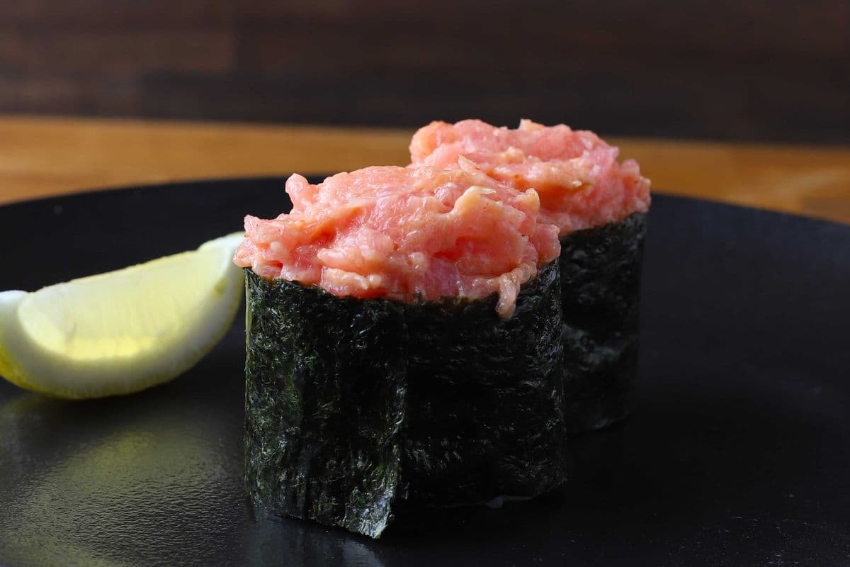 Spicy Tuna Gunkan (2 Pcs)