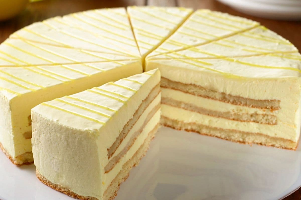 Lemoncello Marscarpone Cake