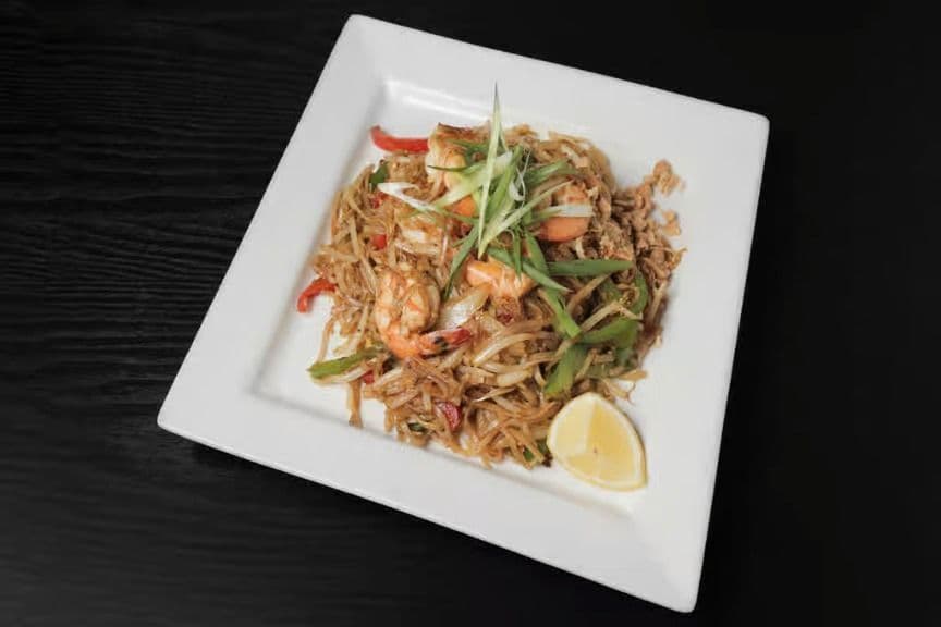 Pad thai (poulet et crevettes) / Pad Thai (Chicken and Shrimps)