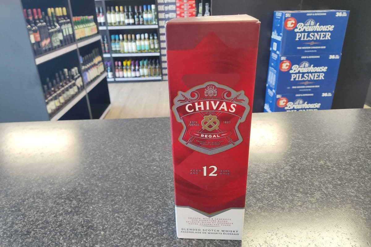 Chivas Regal - 12 Years Old (1 x 750 ml Bottle)
