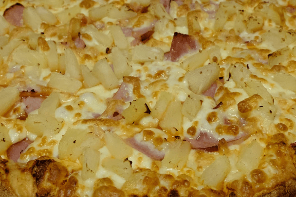 16" X-Large Hawaiian Pizza