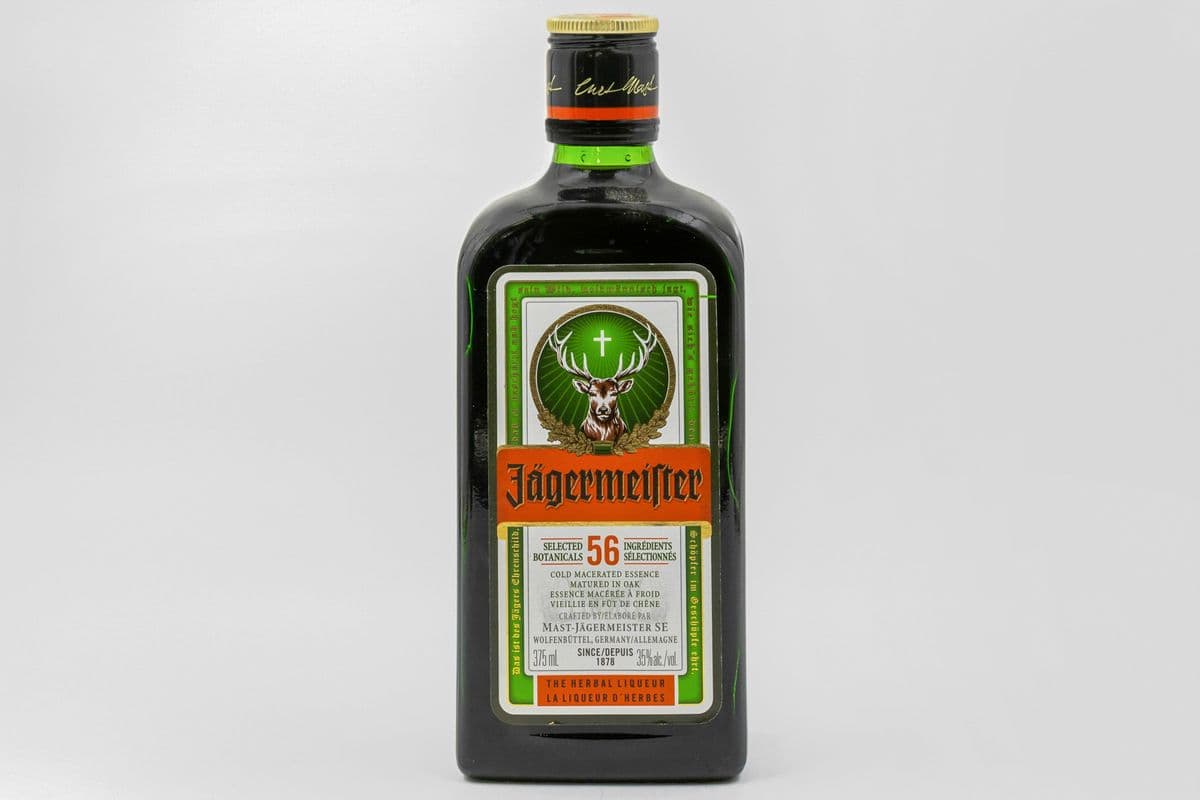 Jagermeister (375 ml) (1 x 375ml)