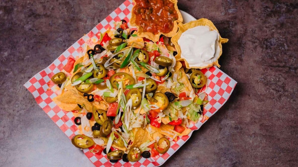 Large Nachos