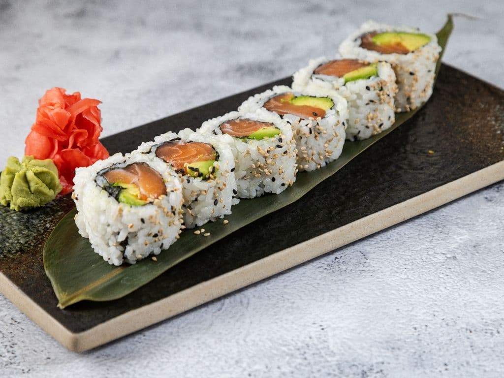 Salmon & Avocado Maki (6)