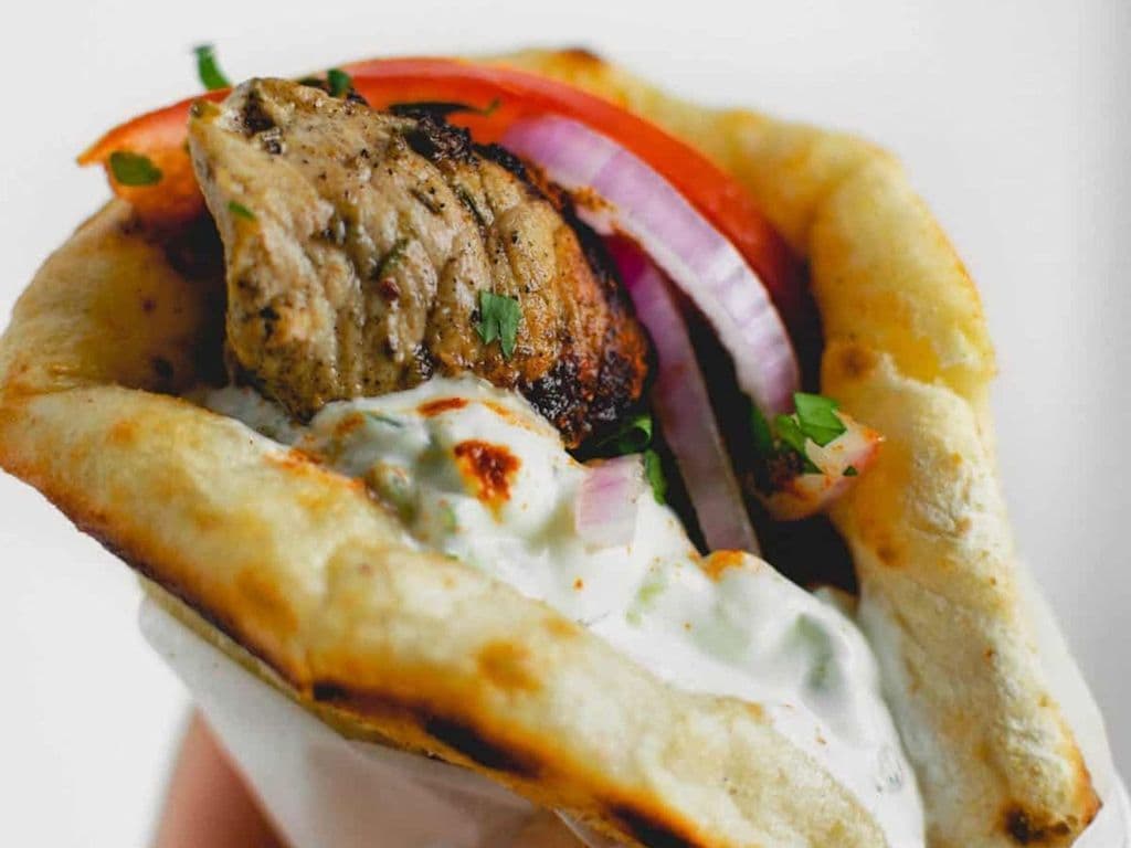 *PITA SOUVLAKI PORC