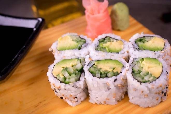 Avocado & Cucumber Roll