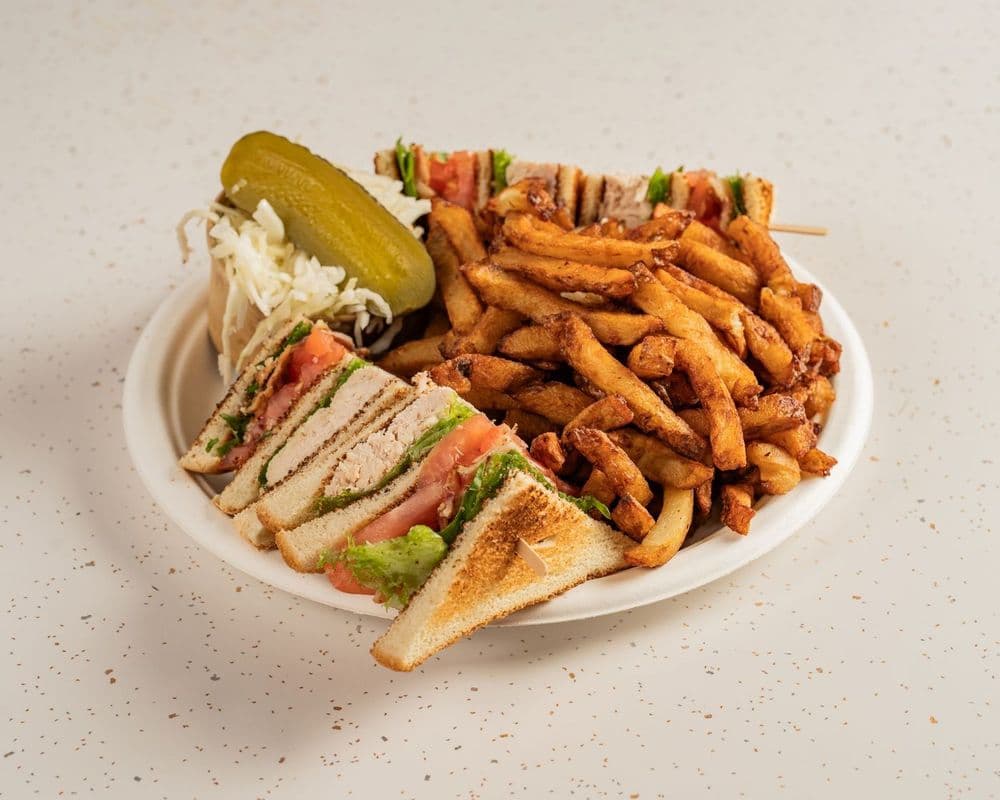 Assiette Club Sandwich Classic / Classic Club Sandwich Plate
