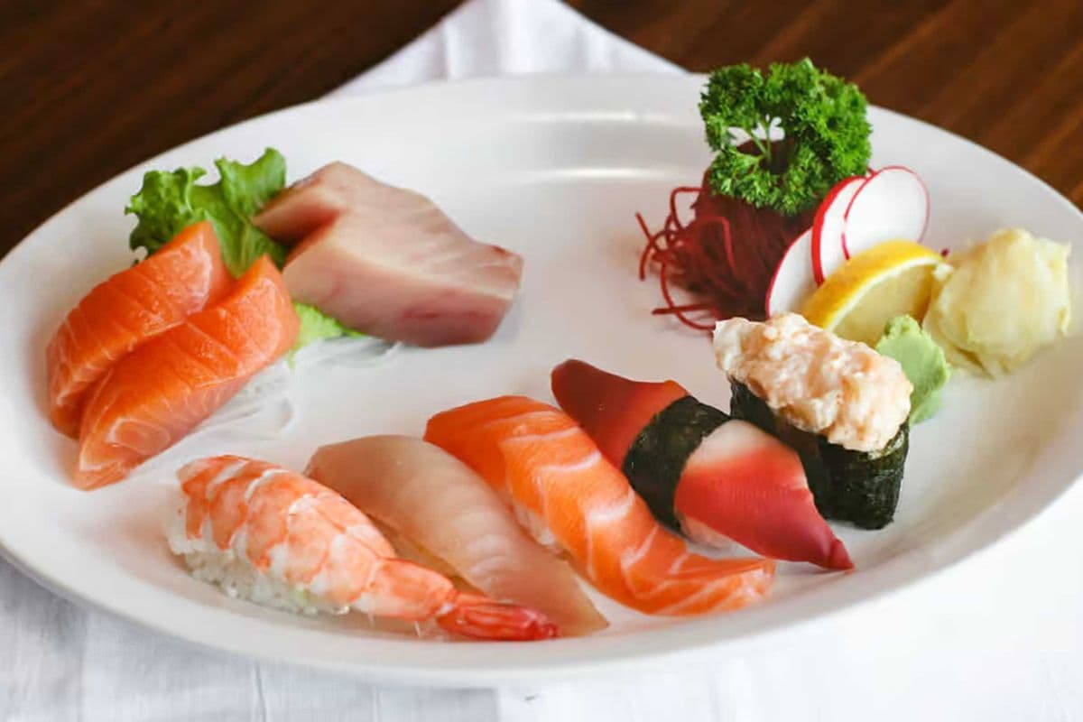Sashimi and Sushi Combo
