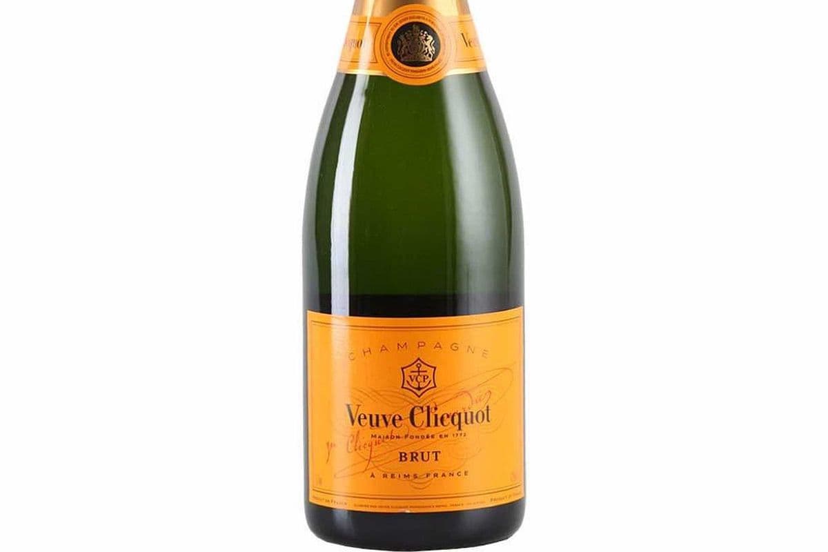 Champagne Veuve Clicquot Brut 750ml (1 x 750ml)