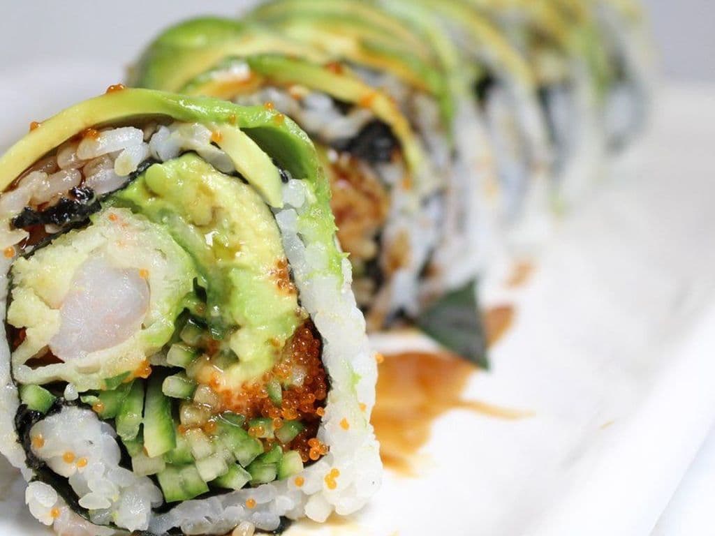 SM04. Green Dragon Roll (8 Pcs)