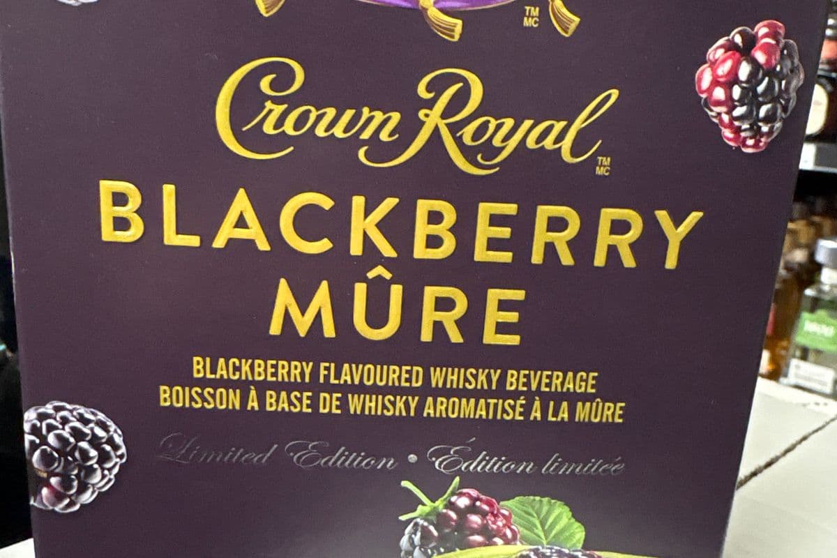 Crown Royal blackberry (1 x 750ml)