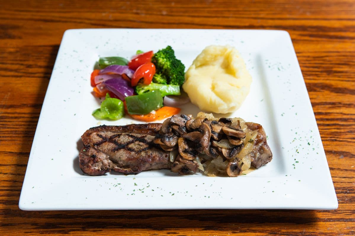 New York Strip Loin (10 oz)