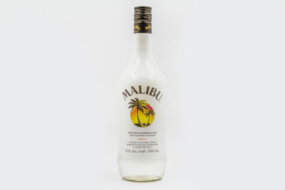 Malibu Rum (1 x 750 ml)