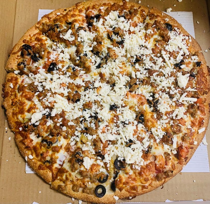 Artichoke Delight Pizza 🍕🫒🌿
