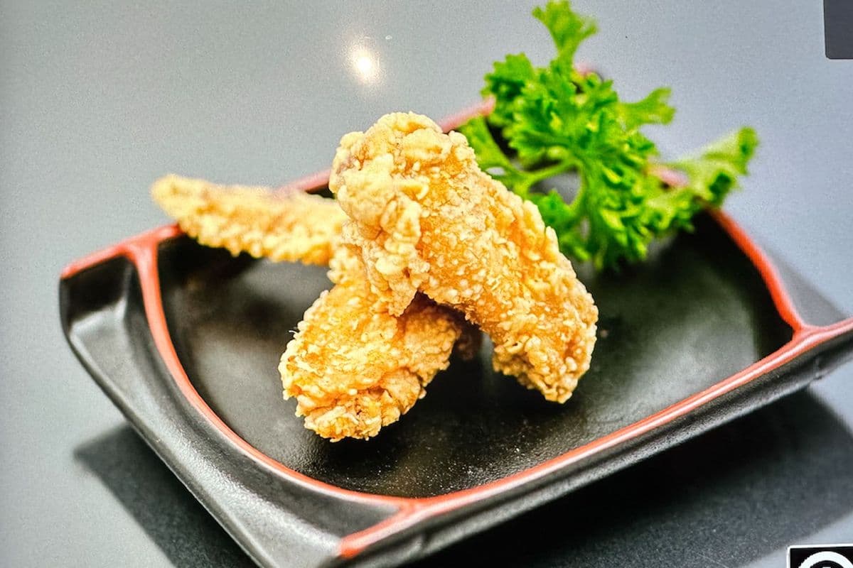 Deep Fried Chicken Wings (6 pcs)