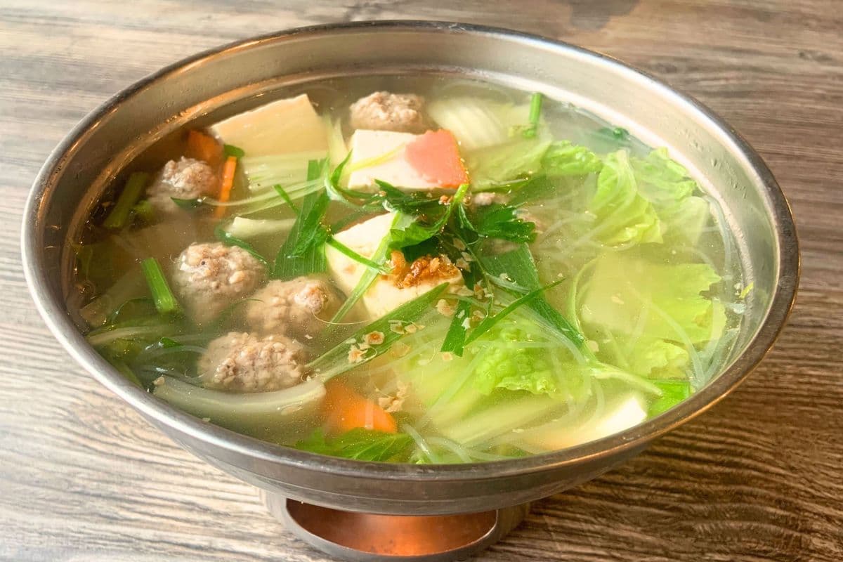 20A. Fresh Tofu Soup(แกงจืดเต้าหู้หมูสับ) (30oz.)
