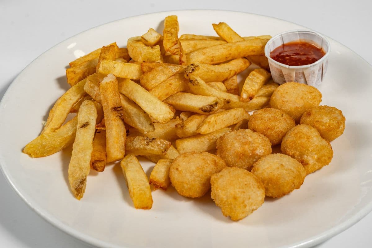 Breaded Scallops (8 pcs) and Chips
