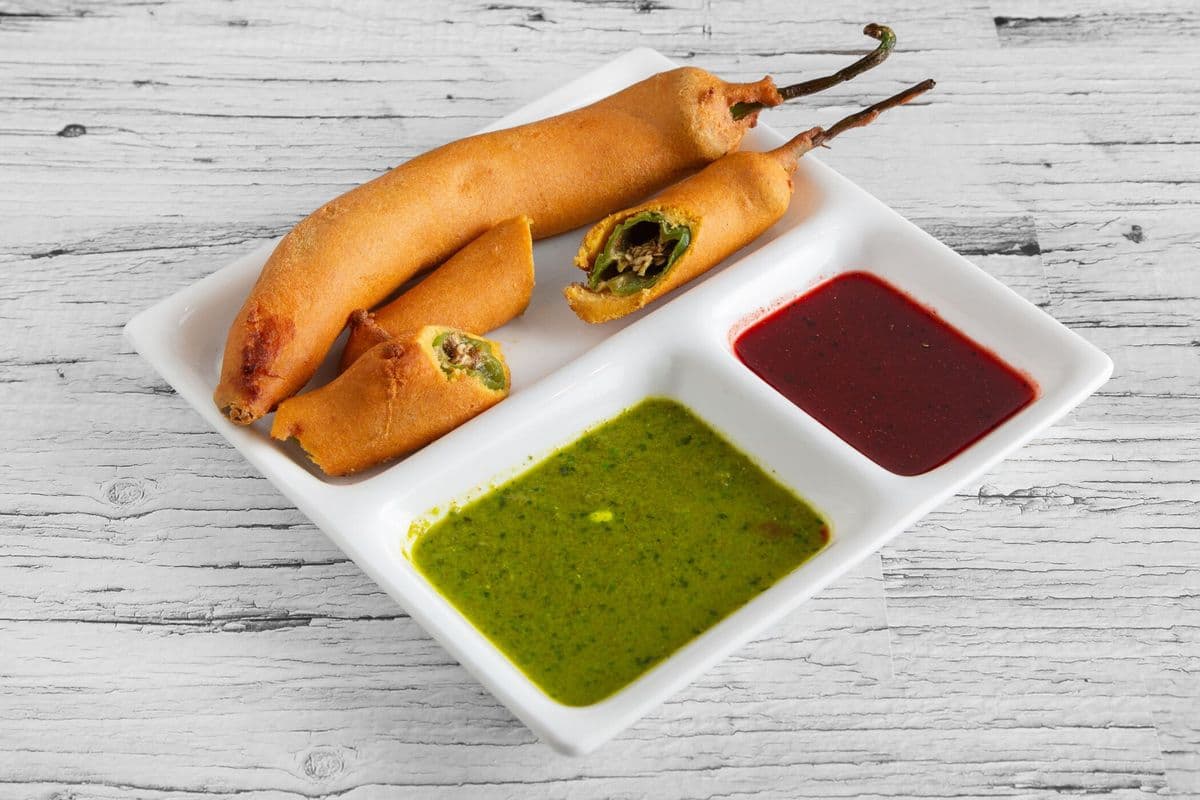 Green Chilly Pakora - 1 pc