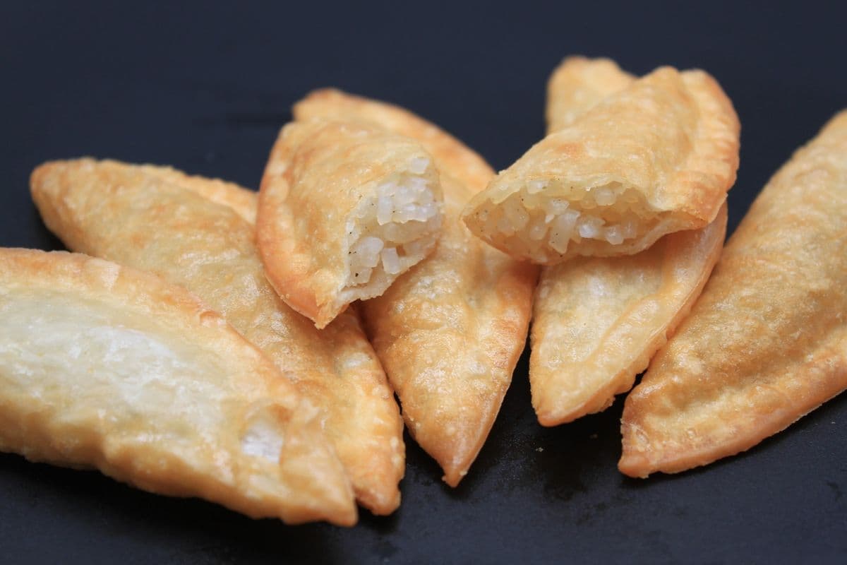 Deep Fried Korean Dumpling (6 pcs ,No Meat)(튀김 만두)