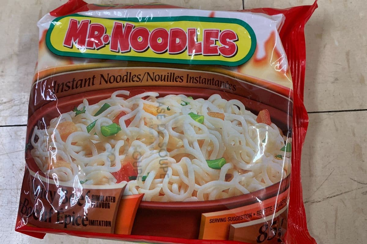 Mr. Noodles Spicy Beef (85 g)