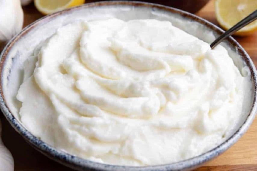 Toum (Creamy Garlic Spread) (10 oz)